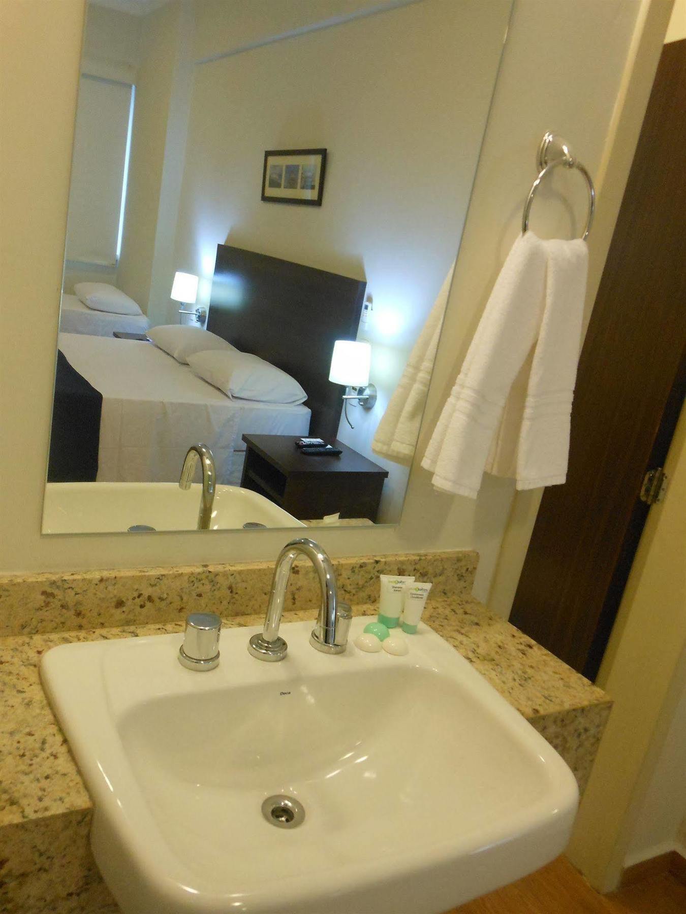 Oyo Ecosuites Hotel Manaus Zewnętrze zdjęcie